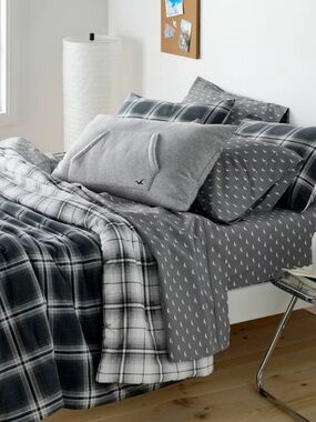 Queen/Full Percale Patchwork Comforter Set from The Hollister Collection Taget